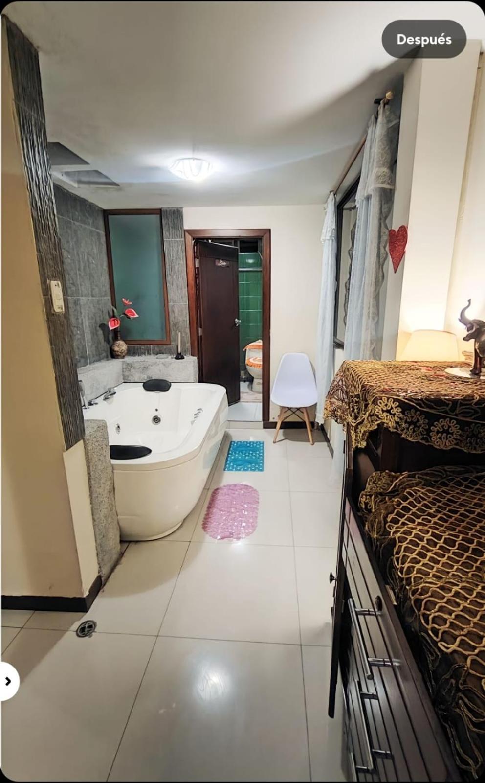 Turi Suite Con Jacuzzi, Centro De La Ciudad Baños Exterior foto